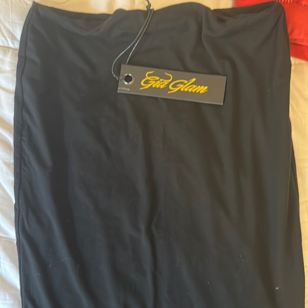 Black long skirt